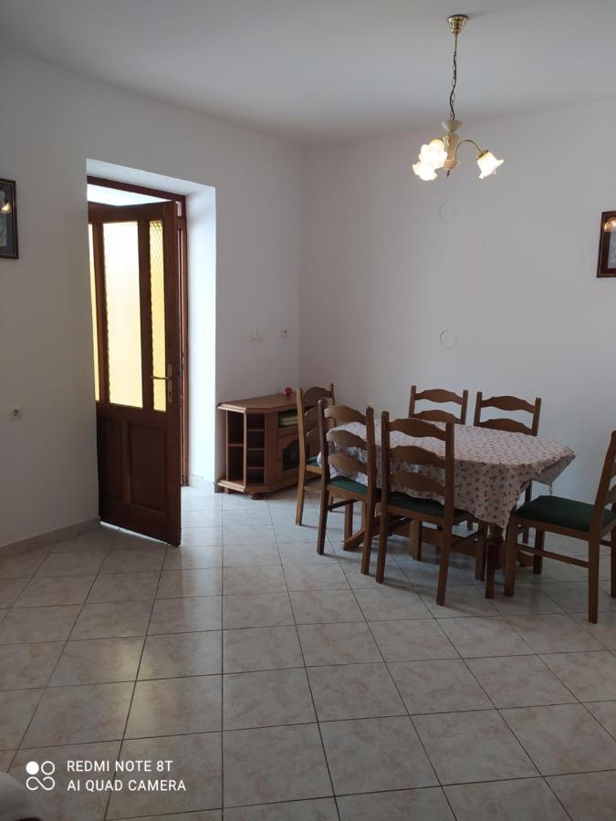 Apartments Katica Metajna Exterior foto